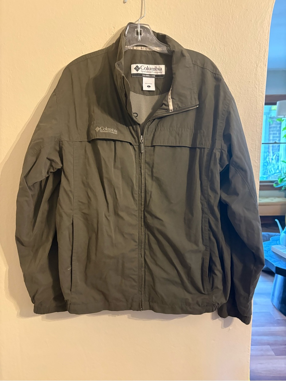 Columbia Men's Olive Jacket with Full-Zip Front